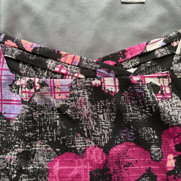 Axcess by Liz Claiborne Floral Abstract Print Short Sleeve Top Size Large EUC - Picture 11 of 11